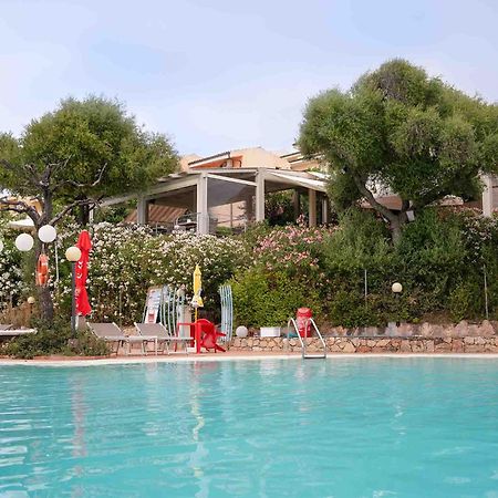 Il Borgo Di Badesi Lejlighedshotel Eksteriør billede