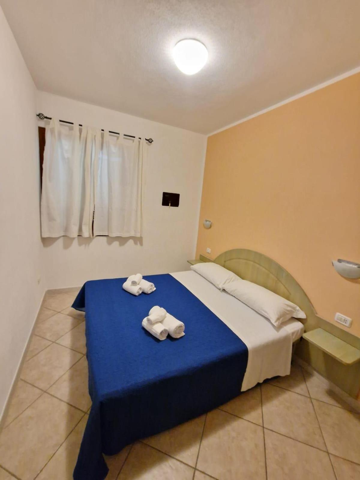 Il Borgo Di Badesi Lejlighedshotel Eksteriør billede