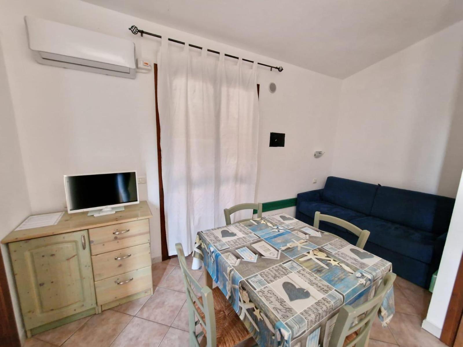 Il Borgo Di Badesi Lejlighedshotel Eksteriør billede