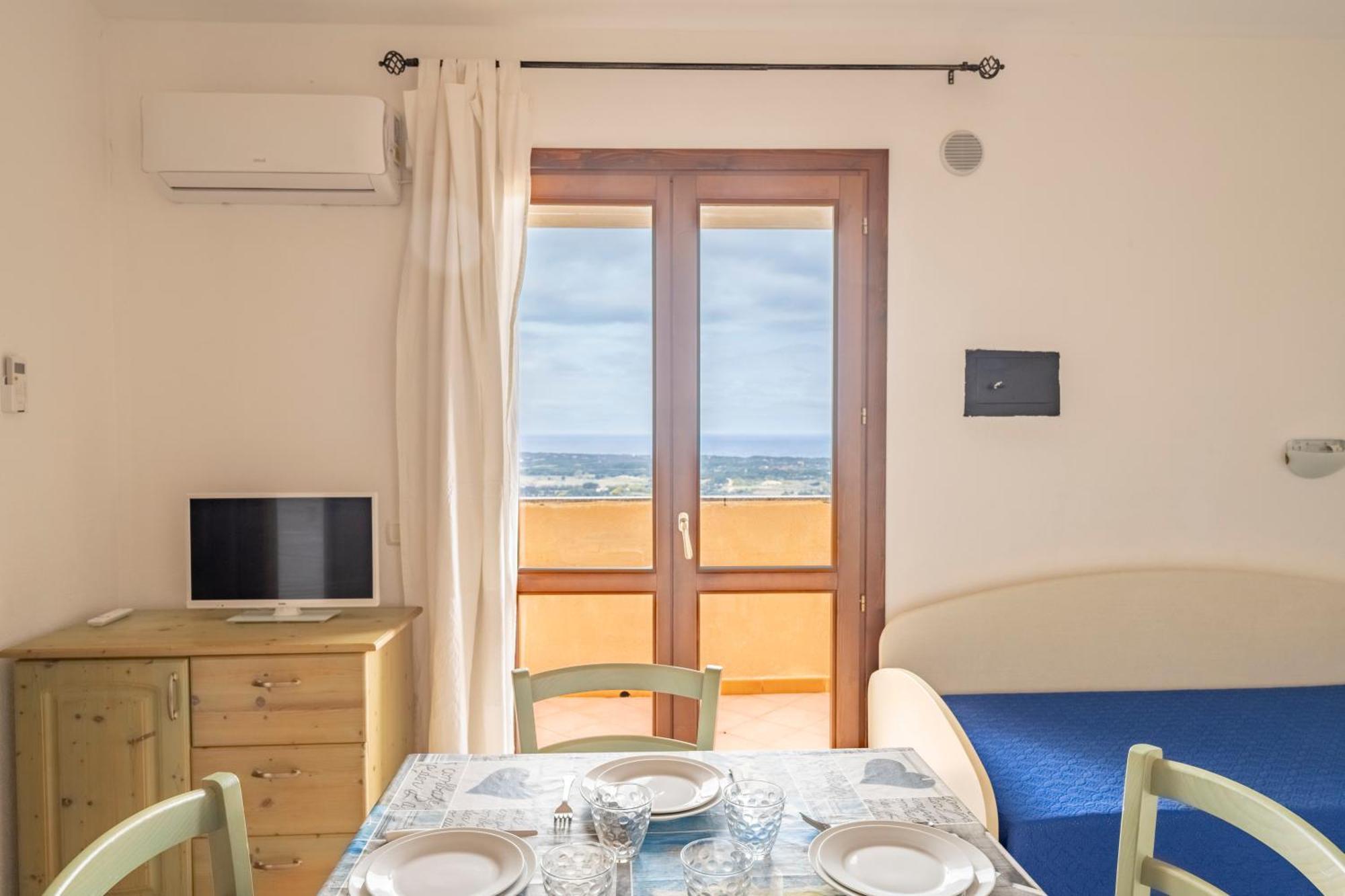 Il Borgo Di Badesi Lejlighedshotel Eksteriør billede