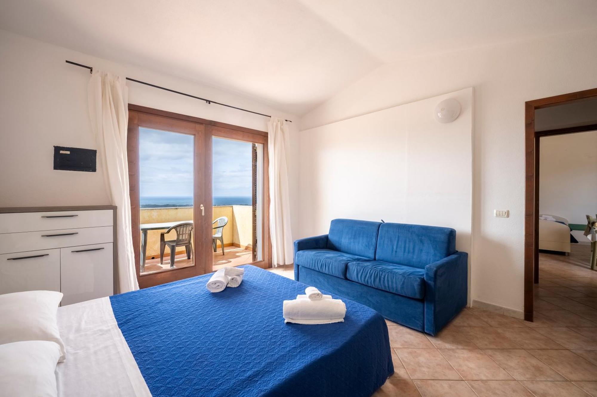 Il Borgo Di Badesi Lejlighedshotel Eksteriør billede